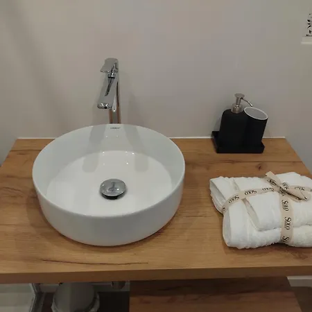 Da Manu Loft Centro Storico Danoifano It Apartamento